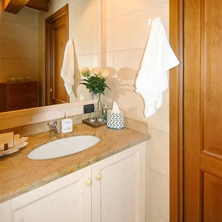 2 Bedrooms With Terrace And Wifi At 1 Km Away From The *