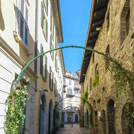 2 Bedrooms With Terrace And Wifi At 1 Km Away From The Apartment Como